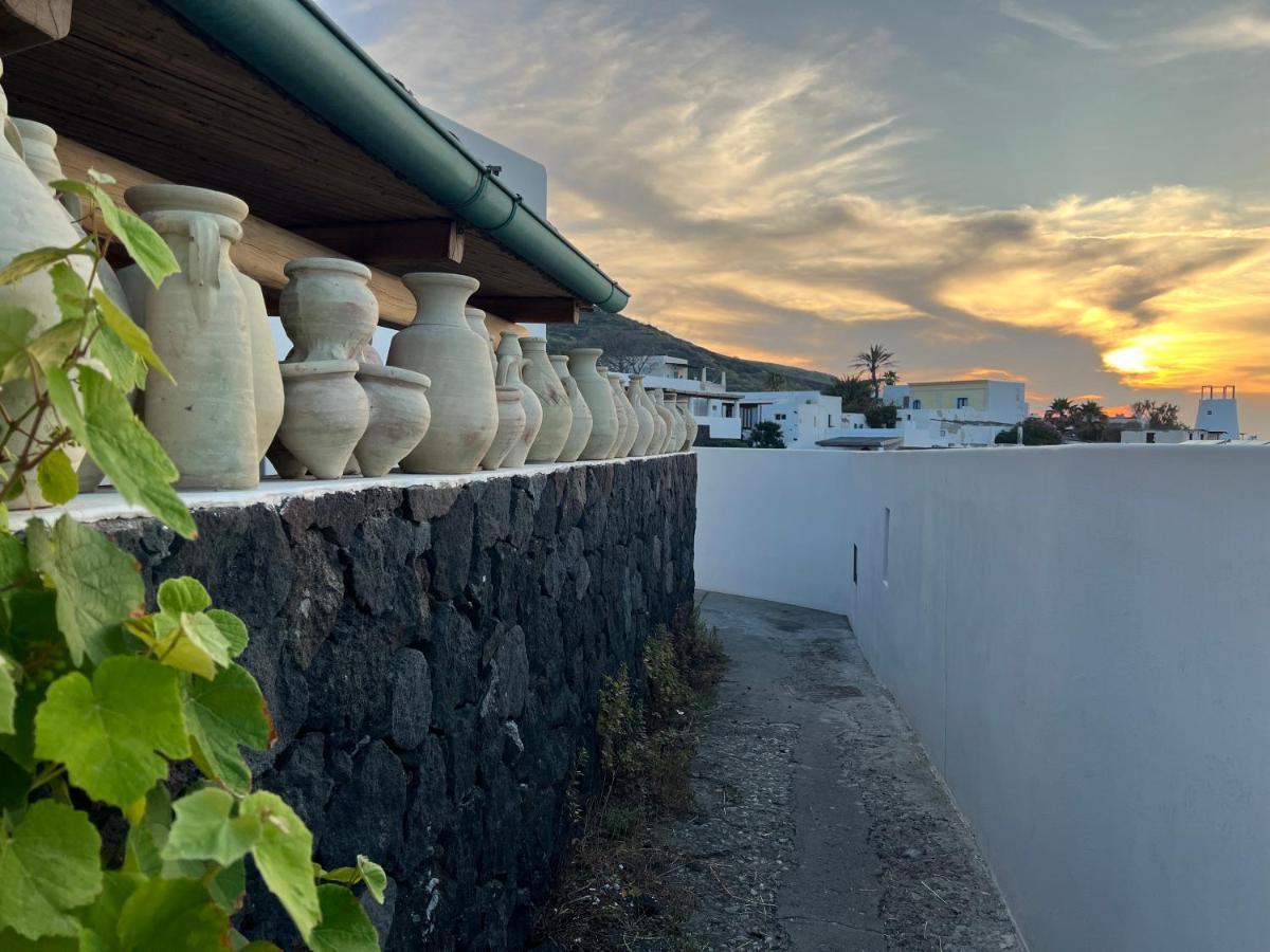 Casa Due Lune Stromboli Exterior photo